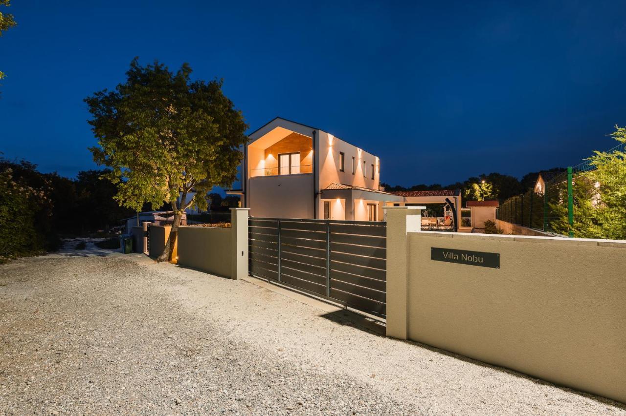 Villa Nobu Mali Vareški Exteriér fotografie