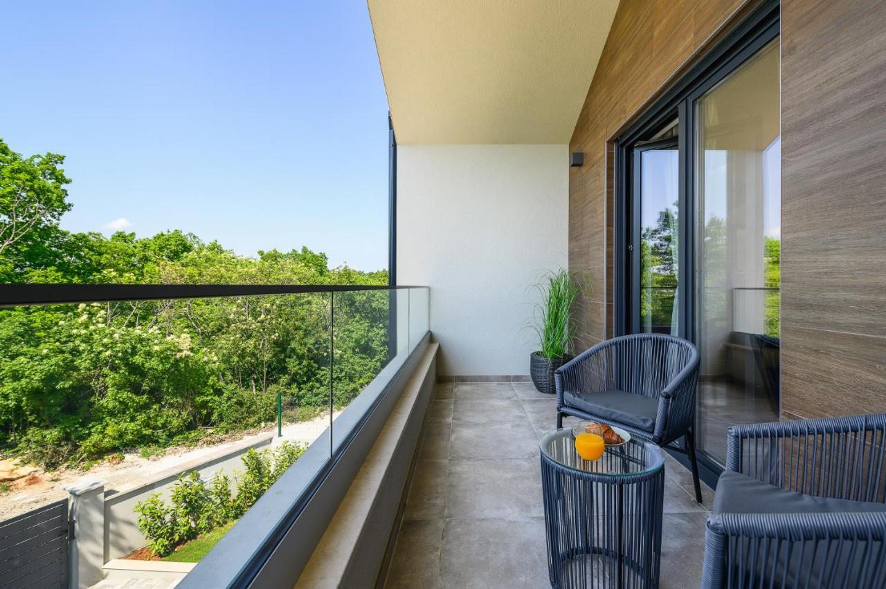 Villa Nobu Mali Vareški Exteriér fotografie