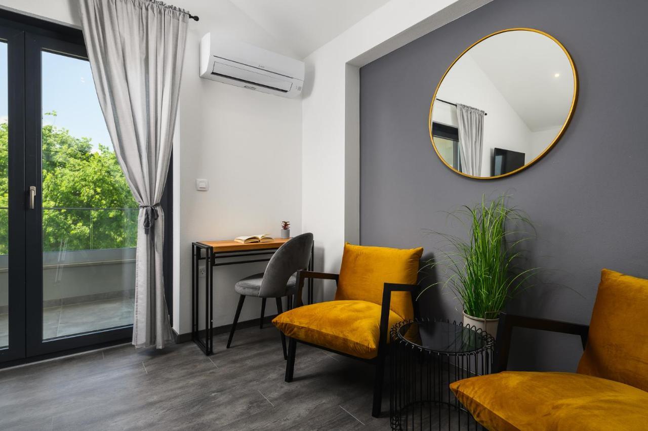 Villa Nobu Mali Vareški Exteriér fotografie