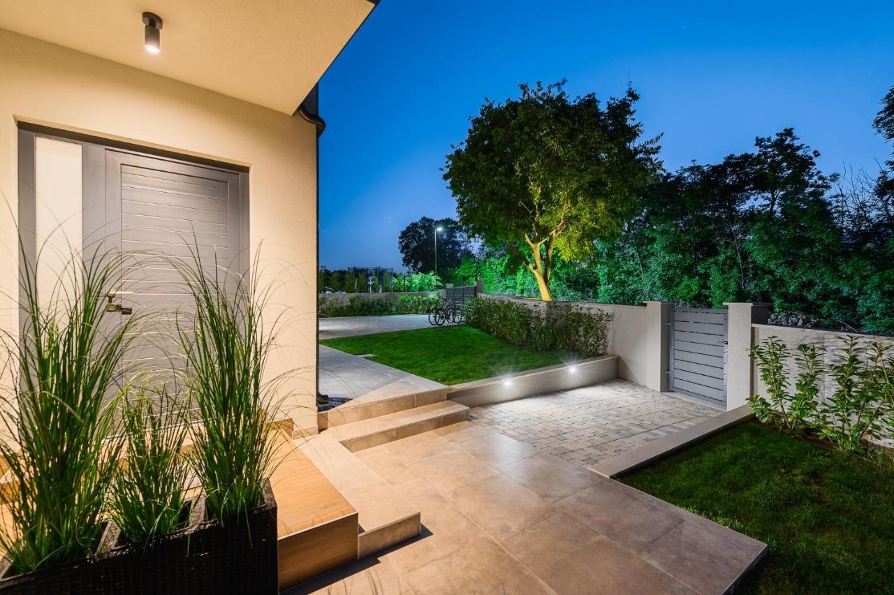 Villa Nobu Mali Vareški Exteriér fotografie